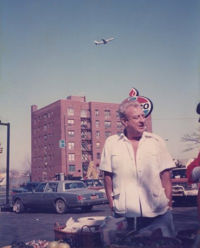 Rodney Dangerfield 1980s New York.jpeg